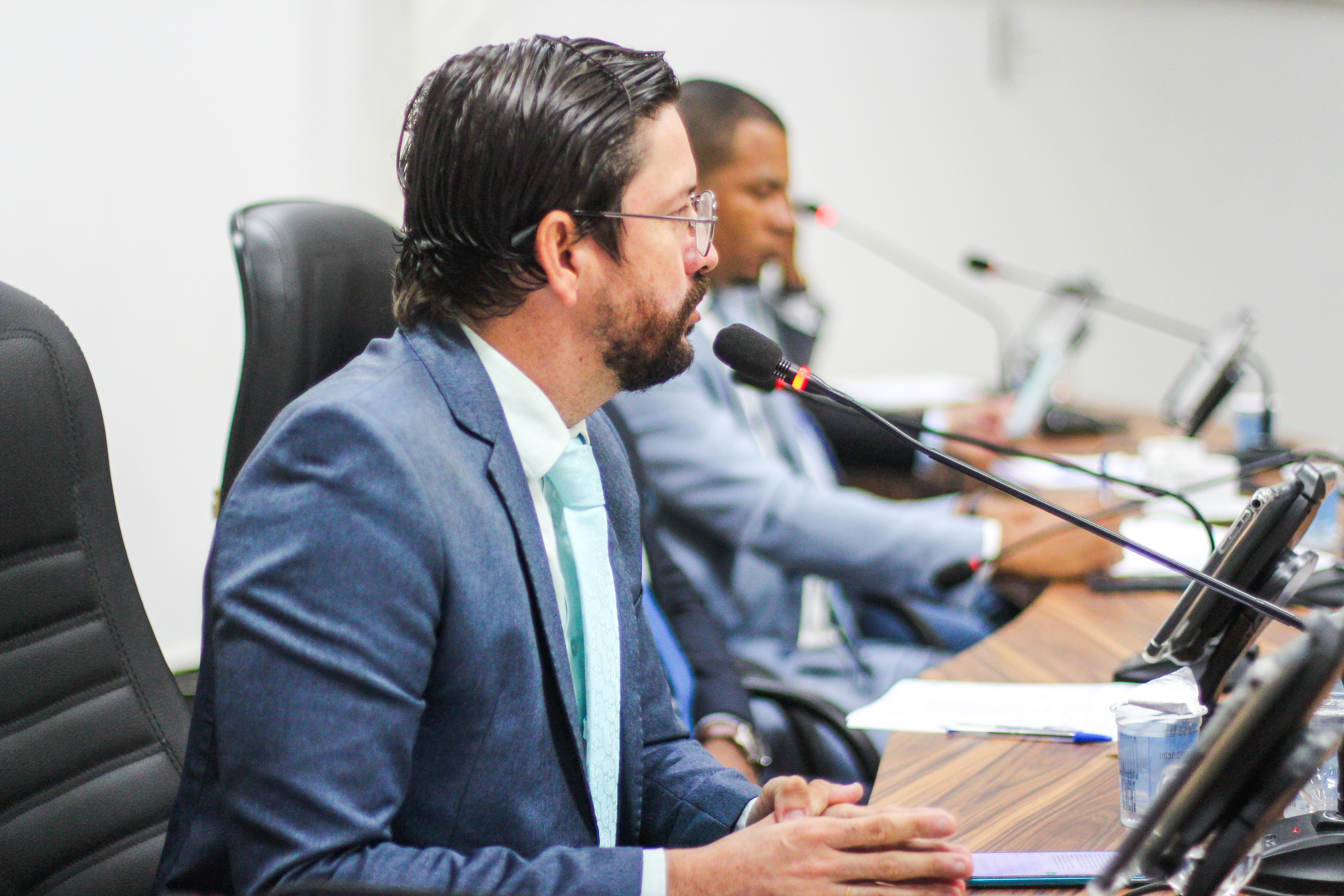 Câmara de Candeias aprova audiência pública para discutir poluição sonora no município